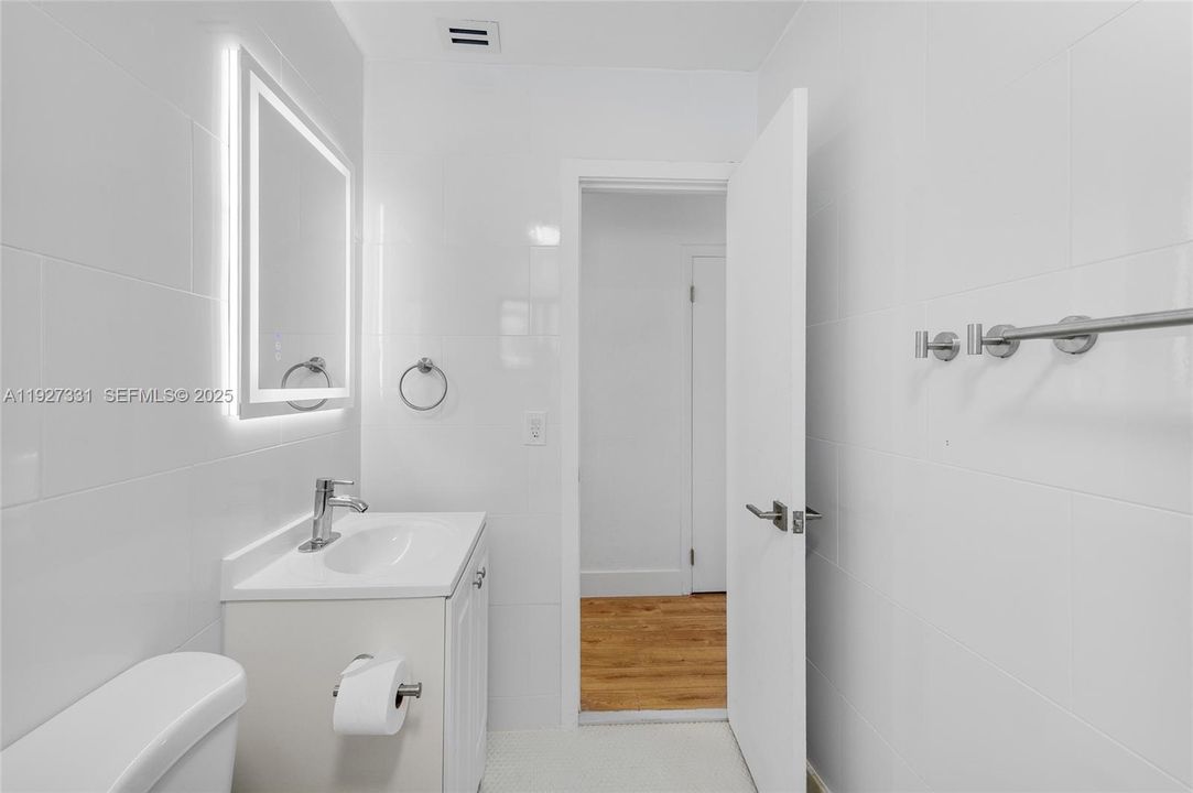 出租: $4,500 (5 贝兹, 2 浴室, 1376 平方英尺)