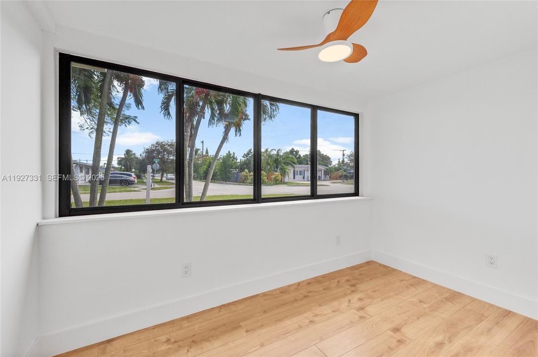 出租: $4,500 (5 贝兹, 2 浴室, 1376 平方英尺)