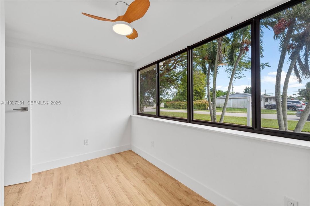 出租: $4,500 (5 贝兹, 2 浴室, 1376 平方英尺)