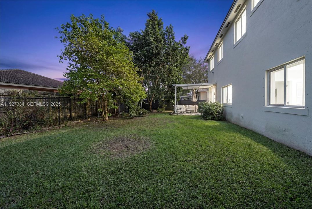 待售: $639,900 (4 贝兹, 3 浴室, 2619 平方英尺)