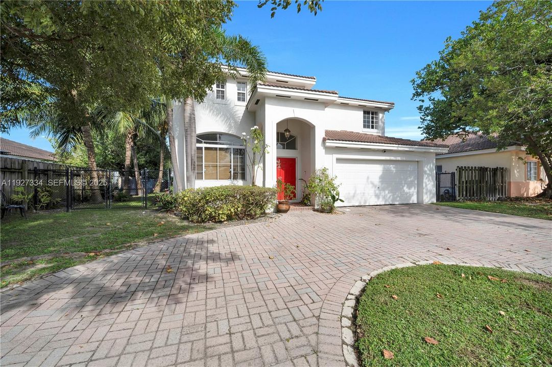 待售: $639,900 (4 贝兹, 3 浴室, 2619 平方英尺)