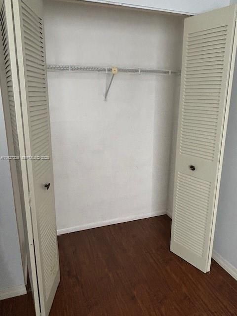 На продажу: $305,000 (2 спален, 2 ванн, 787 Квадратных фут)