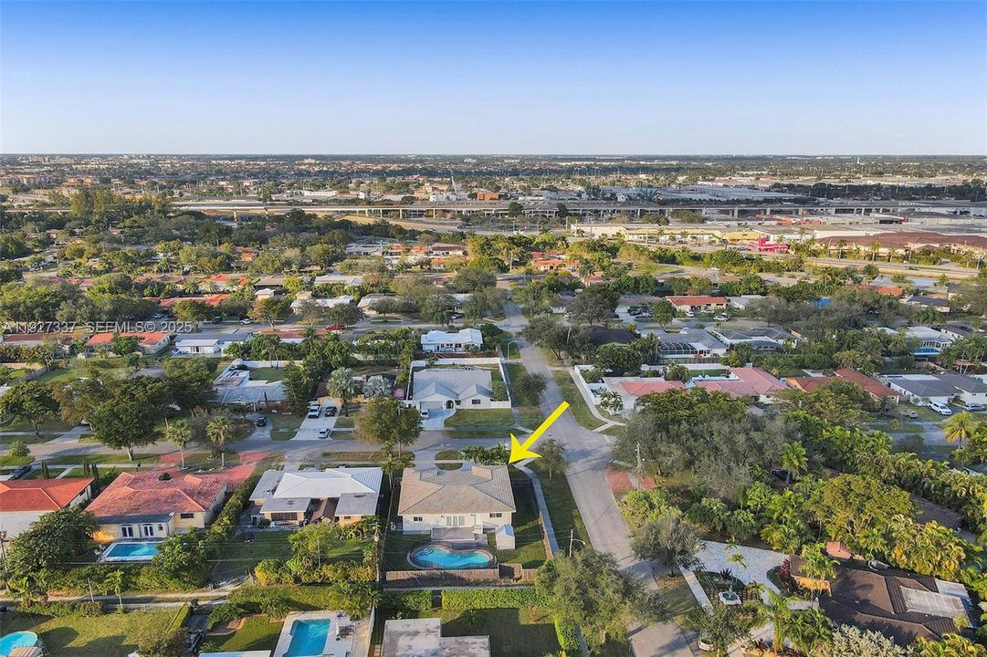 For Rent: $7,000 (4 beds, 3 baths, 2399 Square Feet)