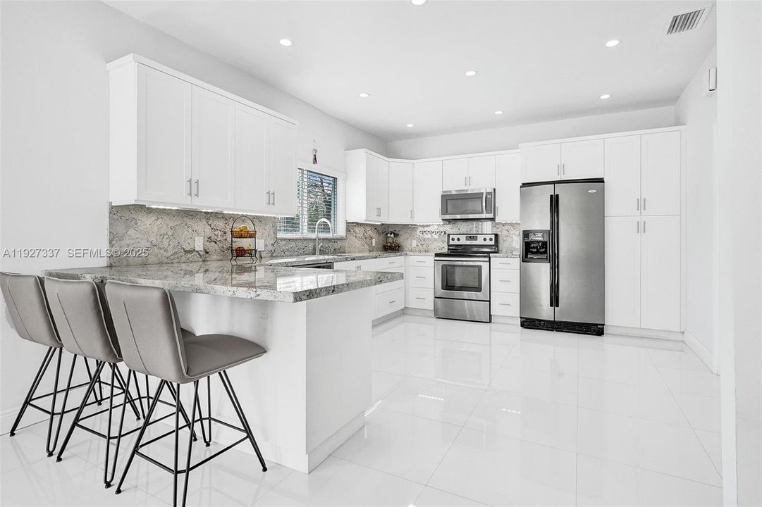 For Rent: $7,000 (4 beds, 3 baths, 2399 Square Feet)