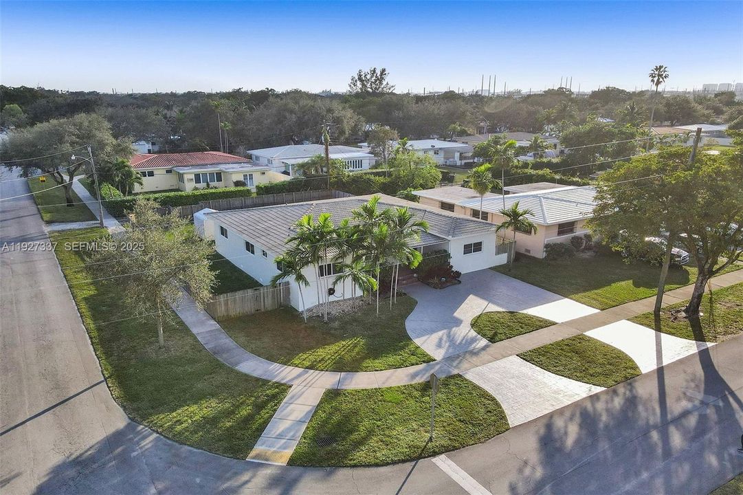 For Rent: $7,000 (4 beds, 3 baths, 2399 Square Feet)