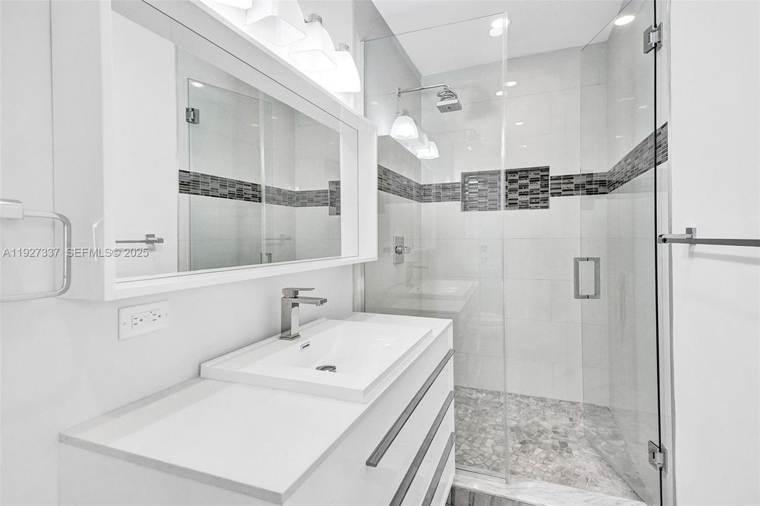 For Rent: $7,000 (4 beds, 3 baths, 2399 Square Feet)