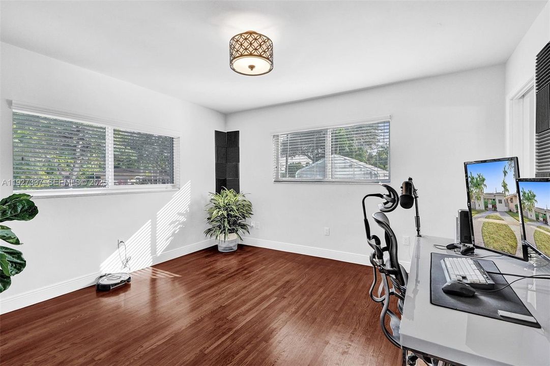 For Rent: $7,000 (4 beds, 3 baths, 2399 Square Feet)