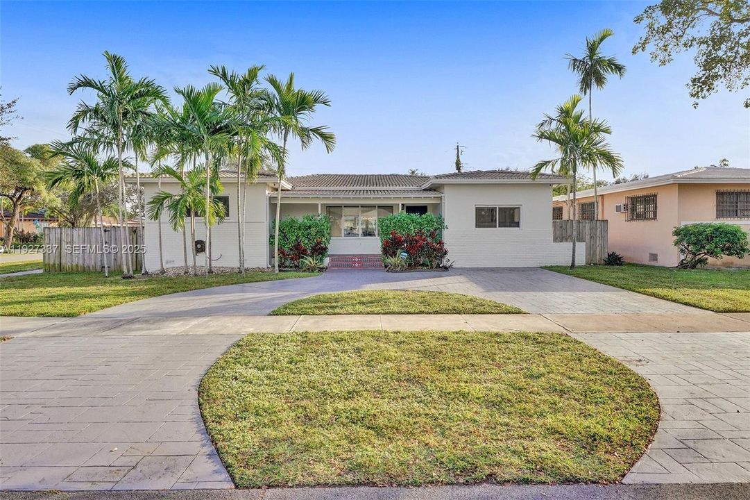 For Rent: $7,000 (4 beds, 3 baths, 2399 Square Feet)