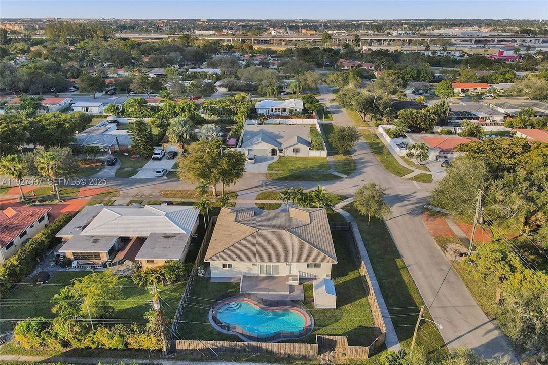 For Rent: $7,000 (4 beds, 3 baths, 2399 Square Feet)