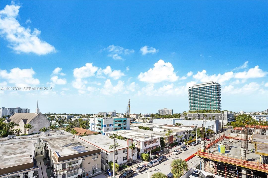 For Sale: $470,000 (2 beds, 2 baths, 1287 Square Feet)