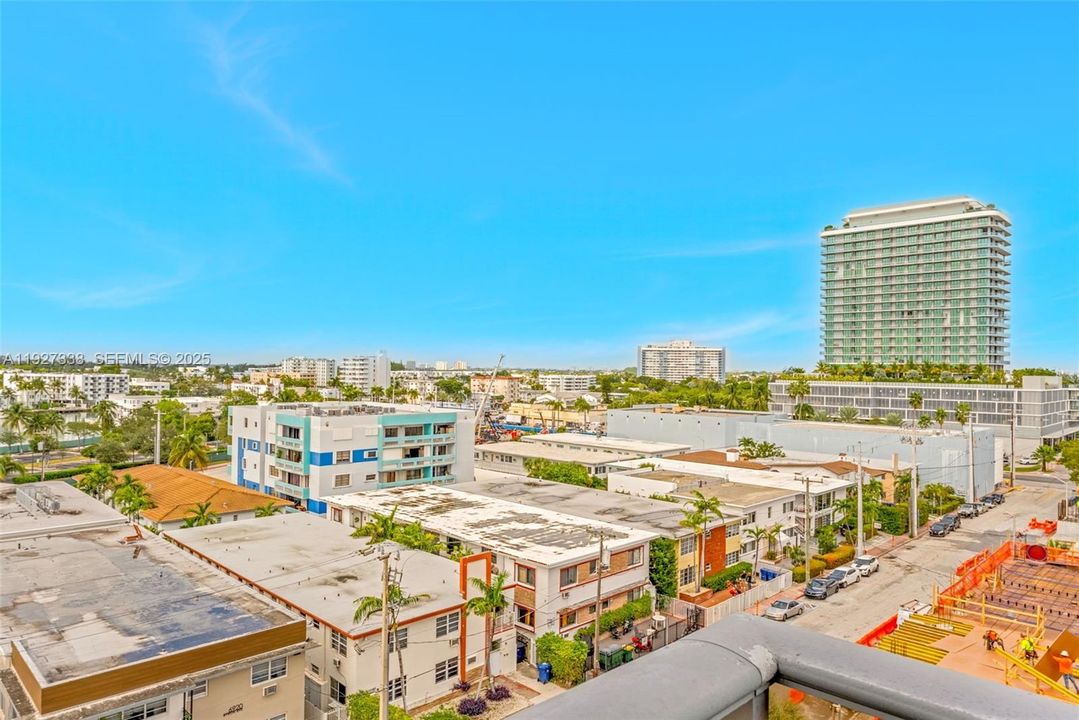 For Sale: $470,000 (2 beds, 2 baths, 1287 Square Feet)