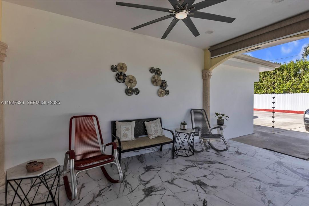 For Sale: $1,650,000 (4 beds, 5 baths, 3044 Square Feet)