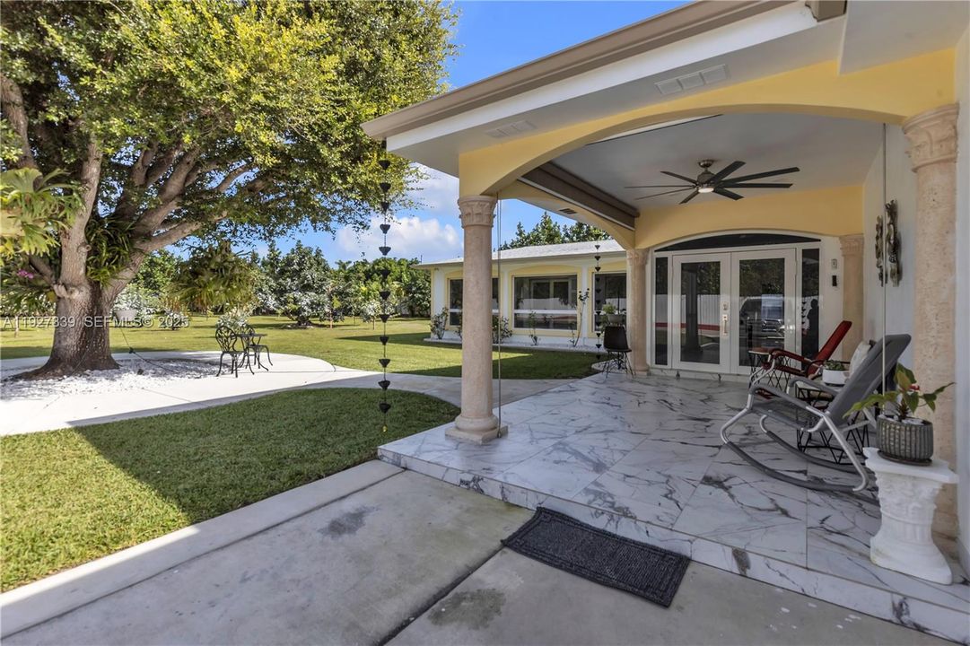 For Sale: $1,650,000 (4 beds, 5 baths, 3044 Square Feet)