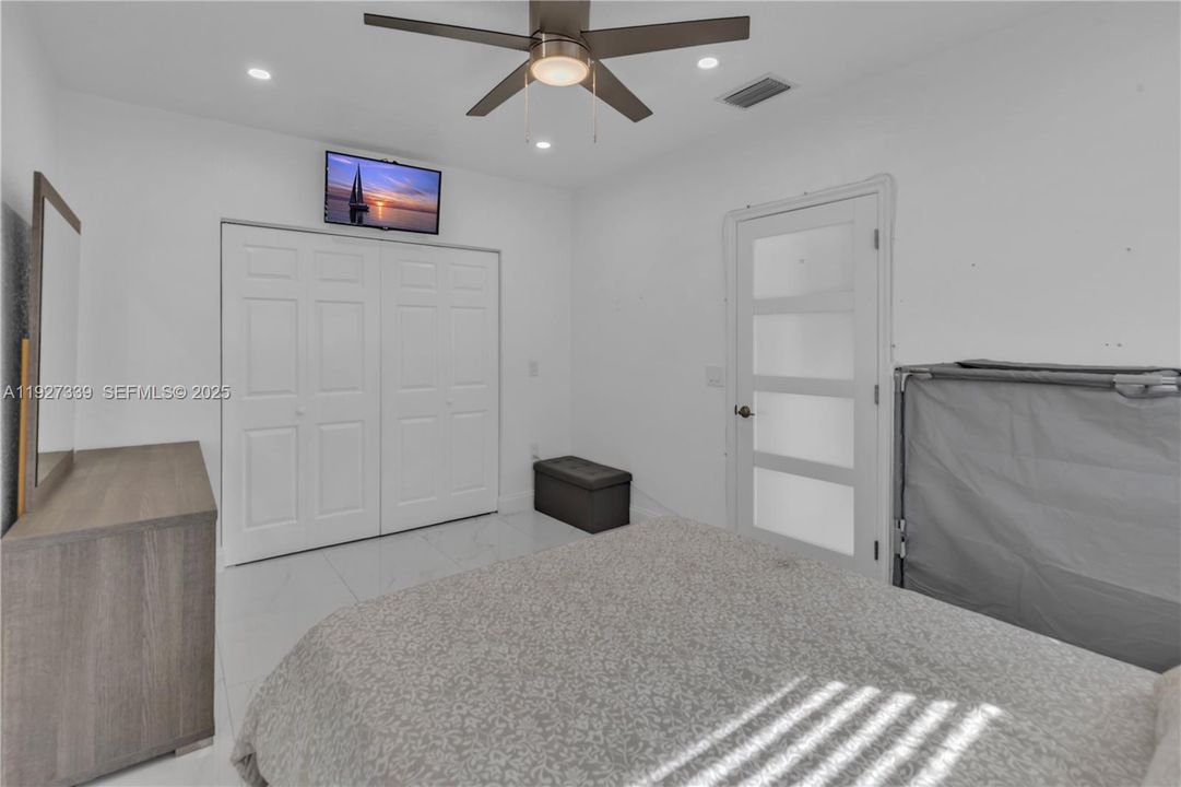 For Sale: $1,650,000 (4 beds, 5 baths, 3044 Square Feet)