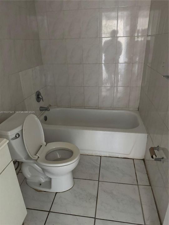 For Sale: $198,000 (2 beds, 1 baths, 753 Square Feet)