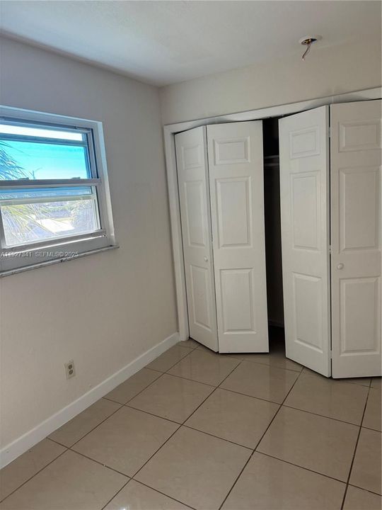 For Sale: $198,000 (2 beds, 1 baths, 753 Square Feet)