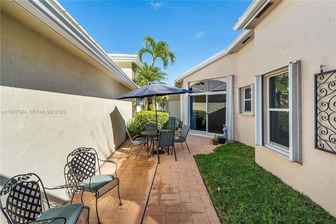 En Venta: $620,000 (3 camas, 2 baños, 1767 Pies cuadrados)