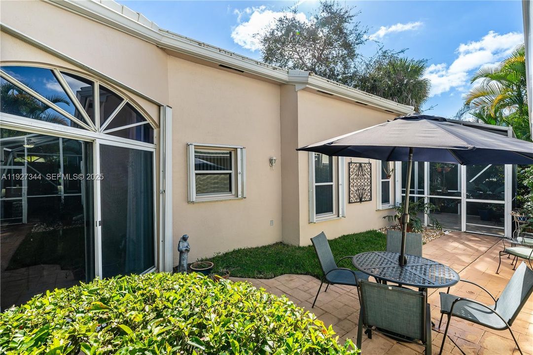 En Venta: $620,000 (3 camas, 2 baños, 1767 Pies cuadrados)