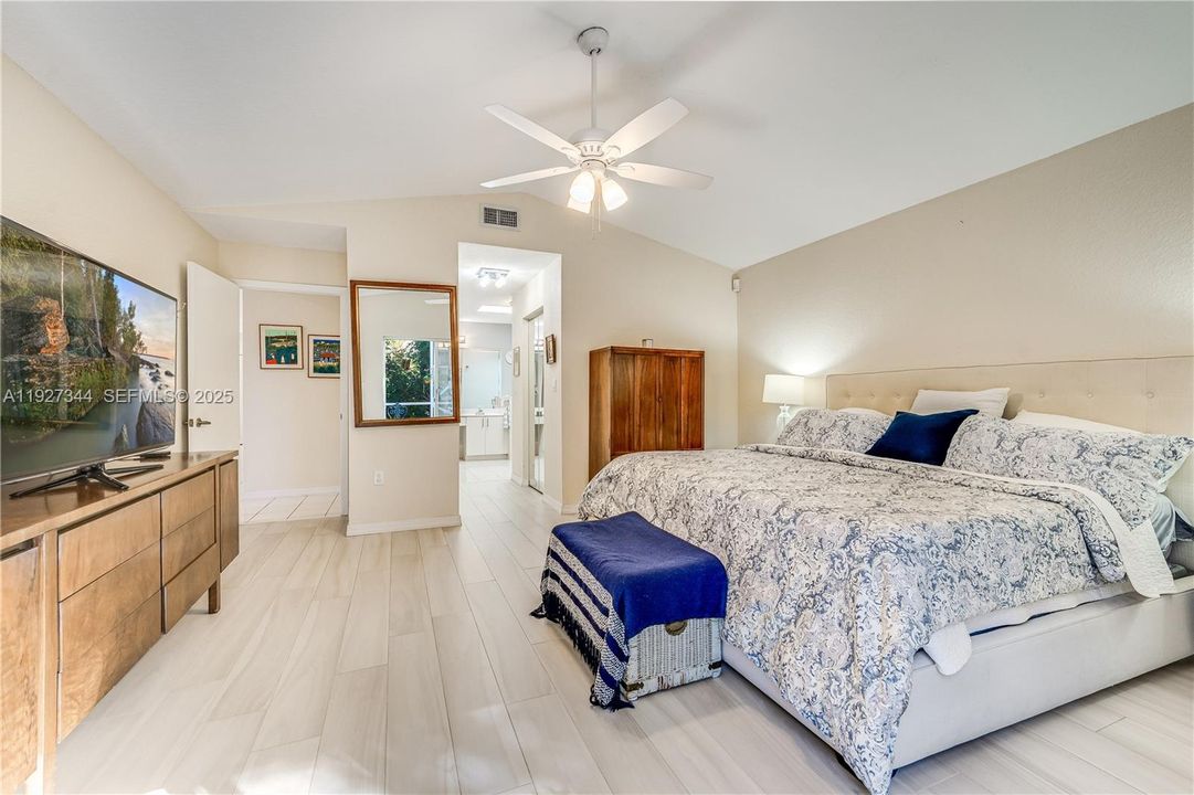 En Venta: $620,000 (3 camas, 2 baños, 1767 Pies cuadrados)