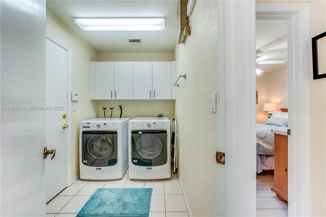 En Venta: $620,000 (3 camas, 2 baños, 1767 Pies cuadrados)