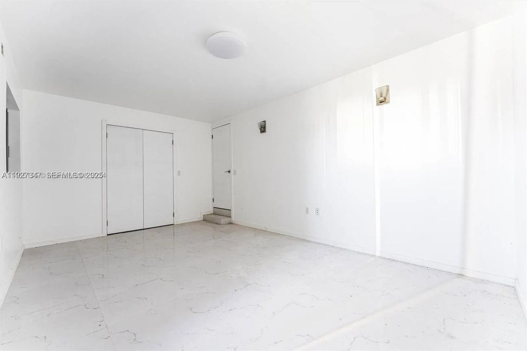 En Renta: $4,000 (4 camas, 3 baños, 1998 Pies cuadrados)