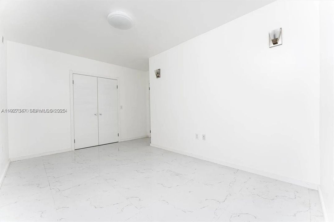 En Renta: $4,000 (4 camas, 3 baños, 1998 Pies cuadrados)