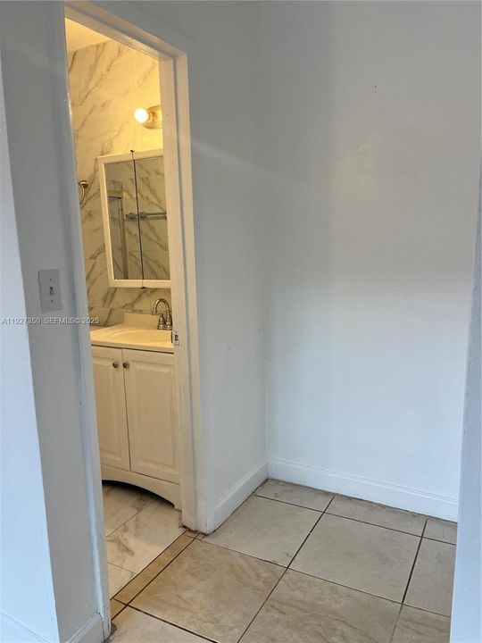 В аренду: $3,200 (3 спален, 2 ванн, 1415 Квадратных фут)