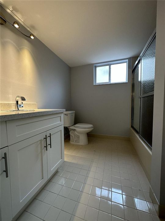 For Rent: $2,300 (2 beds, 2 baths, 1287 Square Feet)