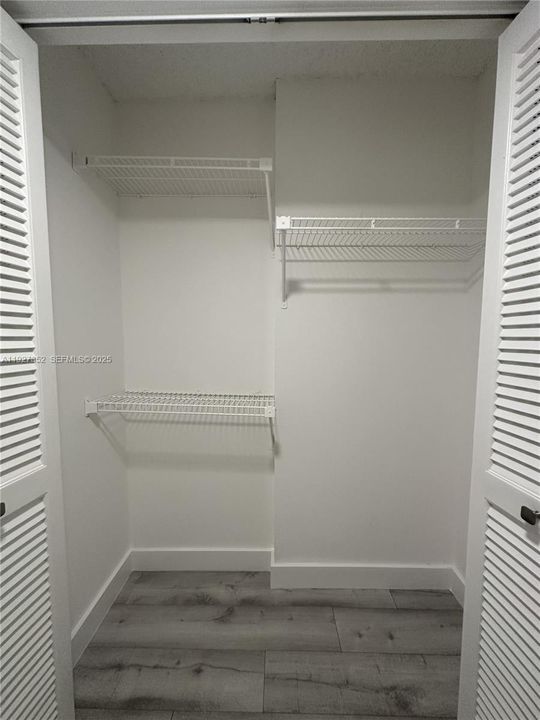 For Rent: $2,300 (2 beds, 2 baths, 1287 Square Feet)