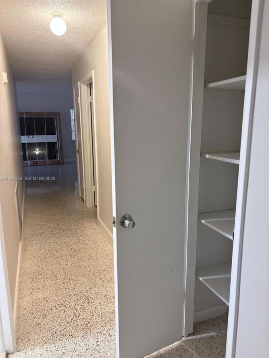 В аренду: $3,000 (3 спален, 2 ванн, 1125 Квадратных фут)