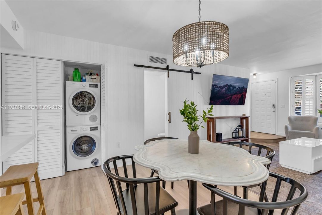 For Sale: $495,000 (2 beds, 2 baths, 1152 Square Feet)