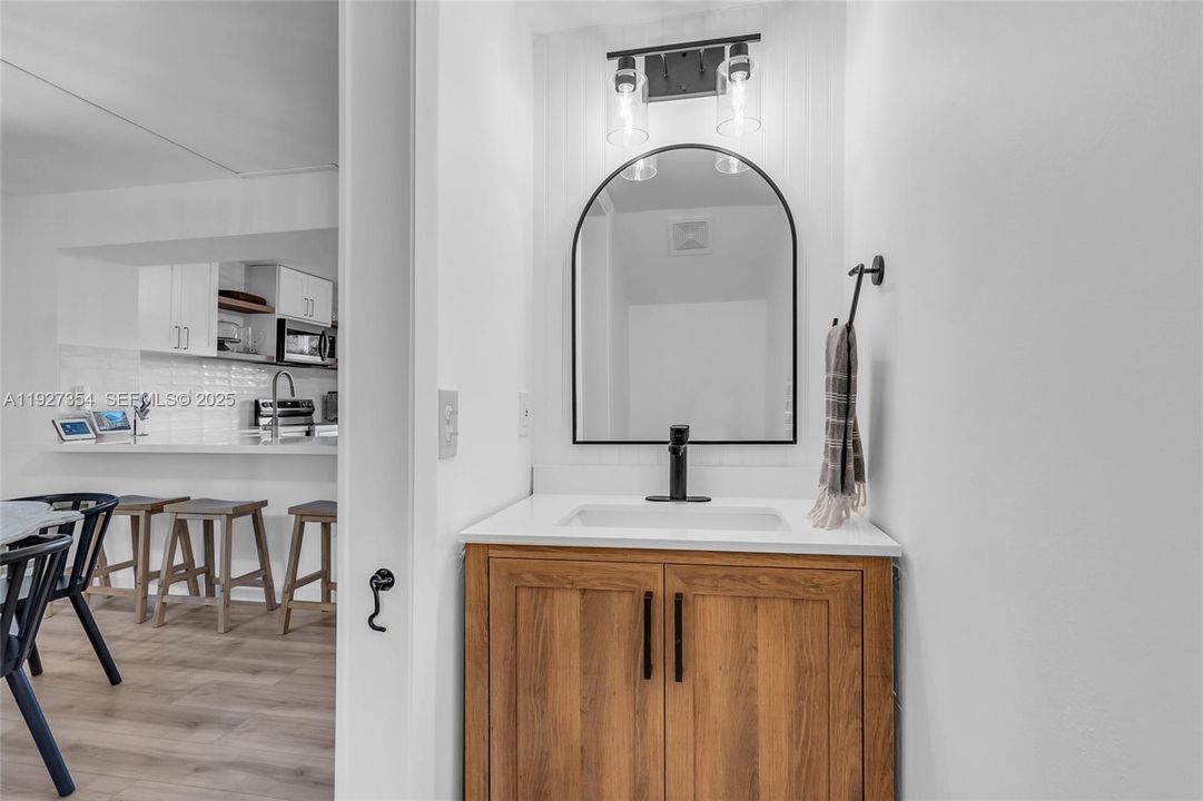 For Sale: $495,000 (2 beds, 2 baths, 1152 Square Feet)