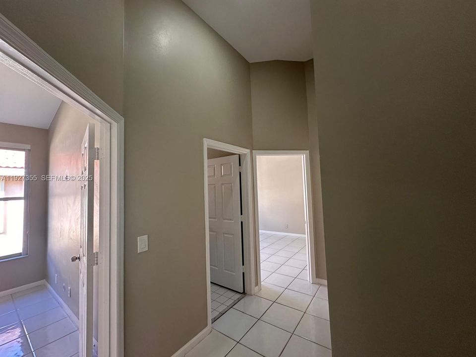 For Sale: $985,995 (5 beds, 3 baths, 2834 Square Feet)