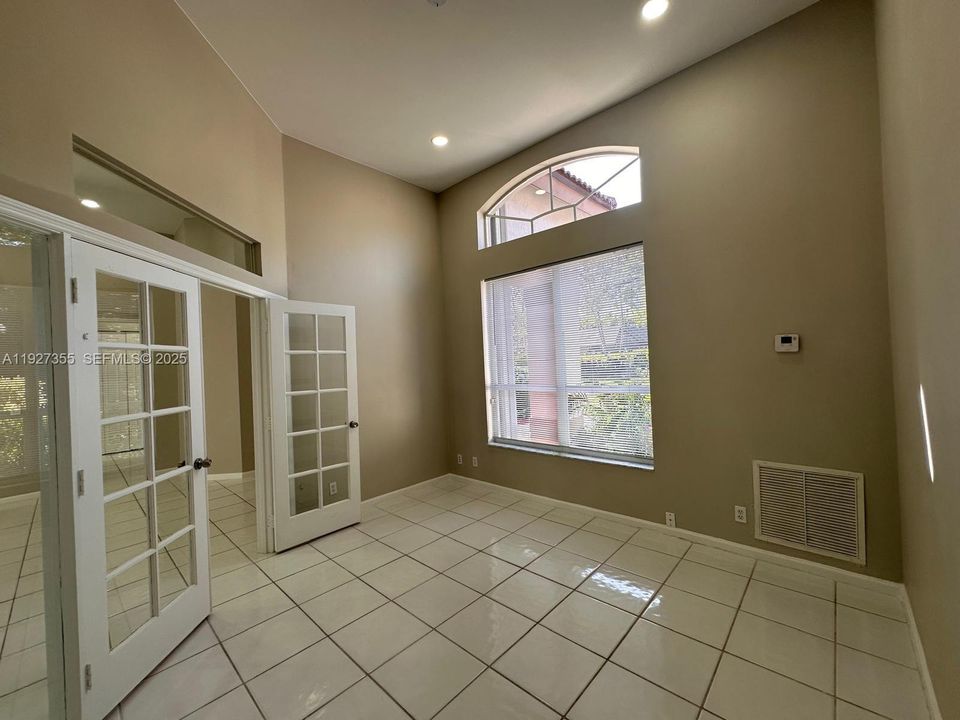 For Sale: $985,995 (5 beds, 3 baths, 2834 Square Feet)