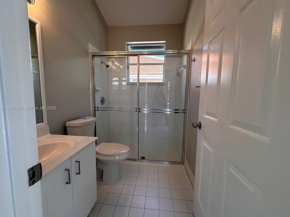 For Sale: $985,995 (5 beds, 3 baths, 2834 Square Feet)