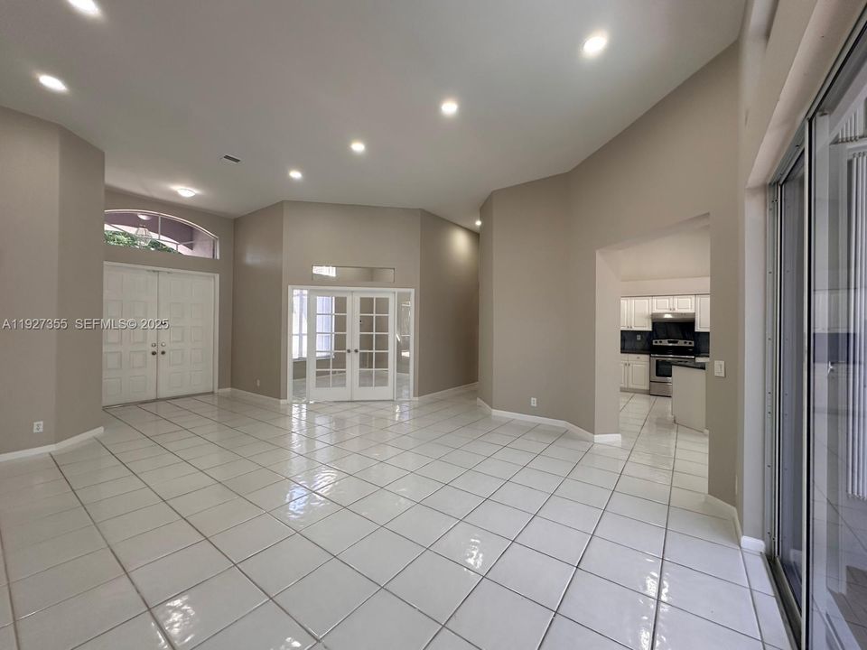 For Sale: $985,995 (5 beds, 3 baths, 2834 Square Feet)