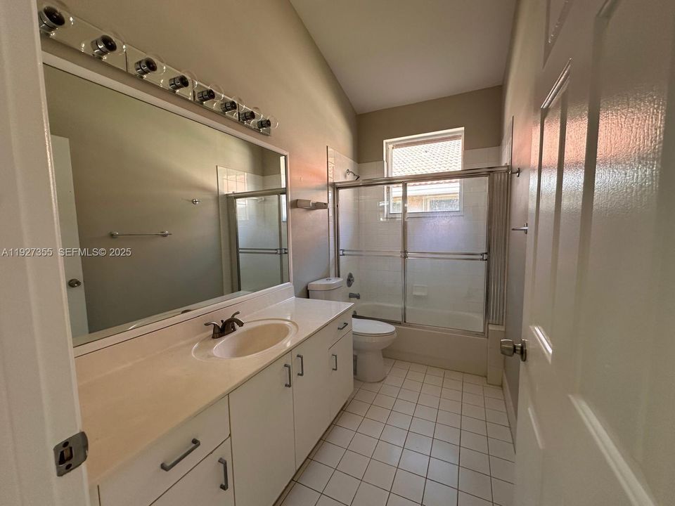 For Sale: $985,995 (5 beds, 3 baths, 2834 Square Feet)