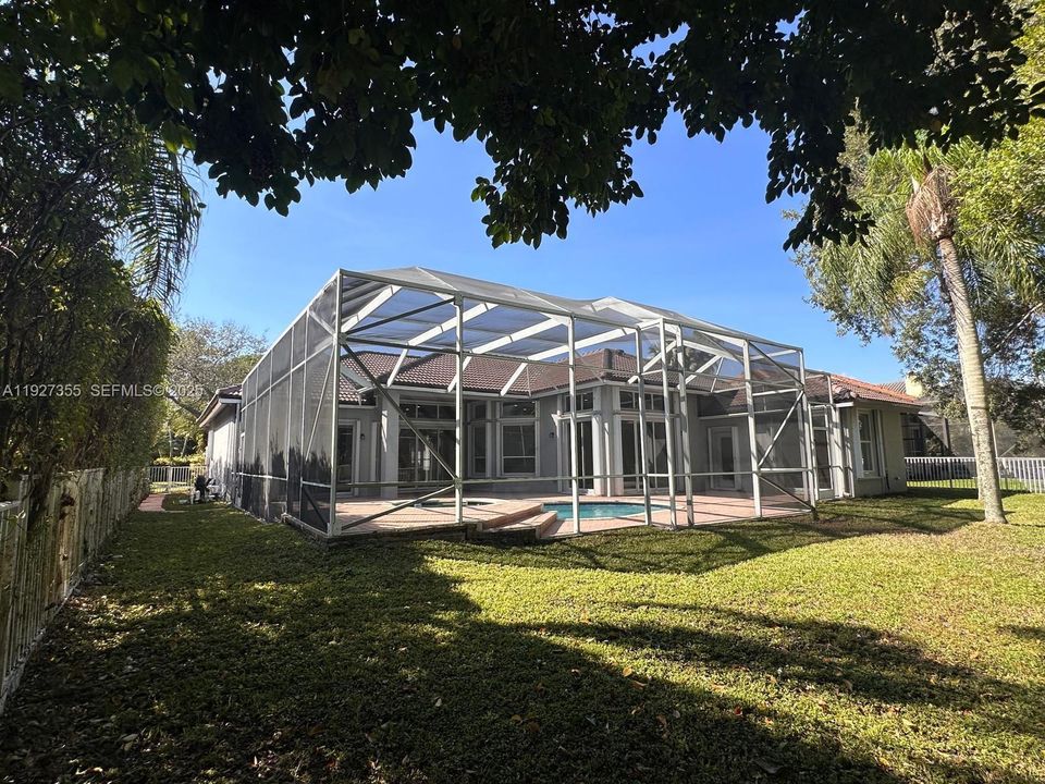 For Sale: $985,995 (5 beds, 3 baths, 2834 Square Feet)