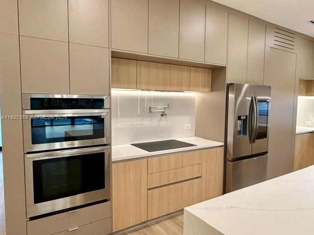 На продажу: $2,175,000 (4 спален, 3 ванн, 0 Квадратных фут)