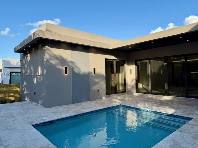 На продажу: $2,175,000 (4 спален, 3 ванн, 0 Квадратных фут)