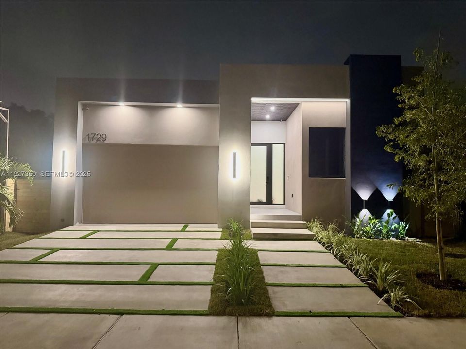 На продажу: $2,175,000 (4 спален, 3 ванн, 0 Квадратных фут)