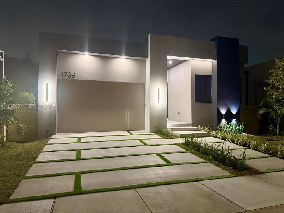 На продажу: $2,175,000 (4 спален, 3 ванн, 0 Квадратных фут)