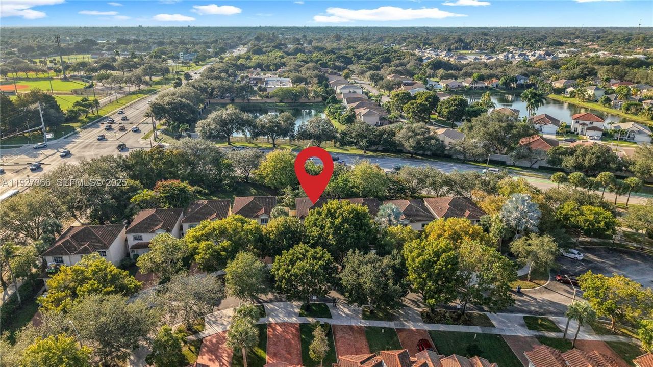 В аренду: $3,300 (3 спален, 2 ванн, 1687 Квадратных фут)