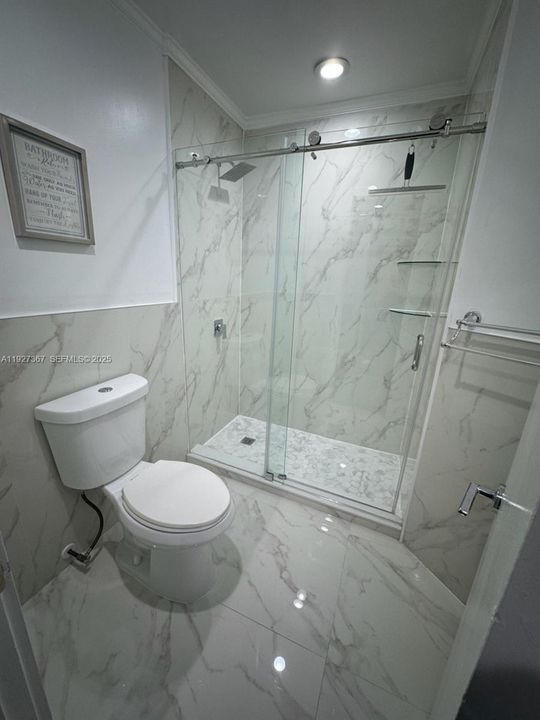 En Venta: $380,000 (3 camas, 2 baños, 1165 Pies cuadrados)