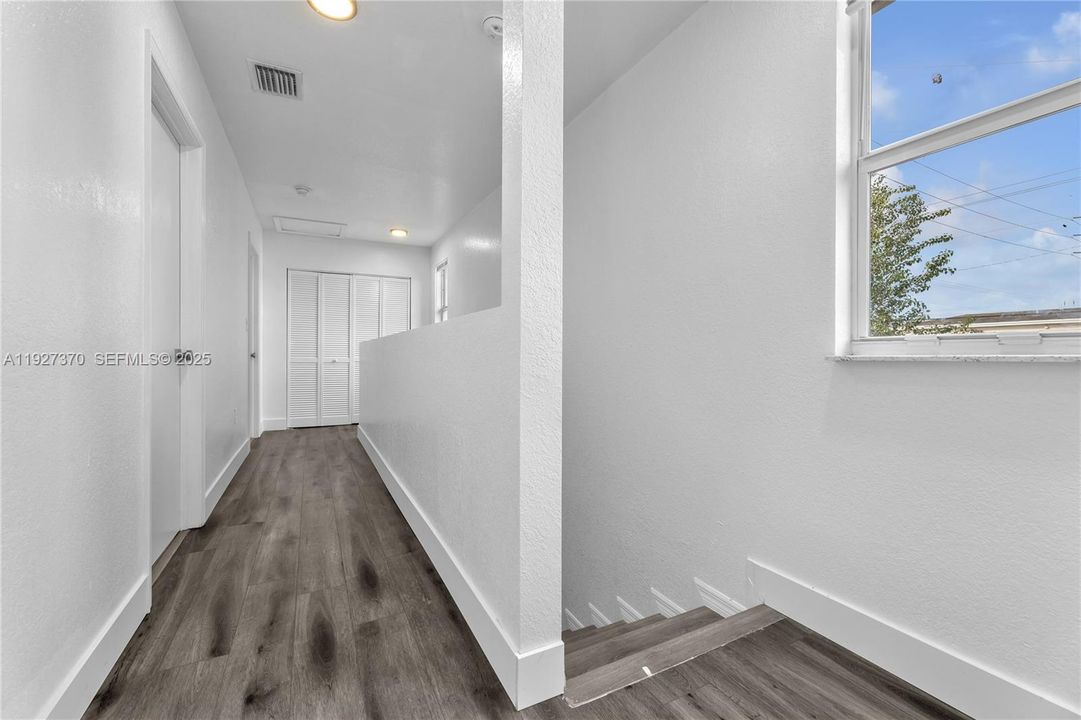 For Rent: $4,500 (3 beds, 2 baths, 1480 Square Feet)