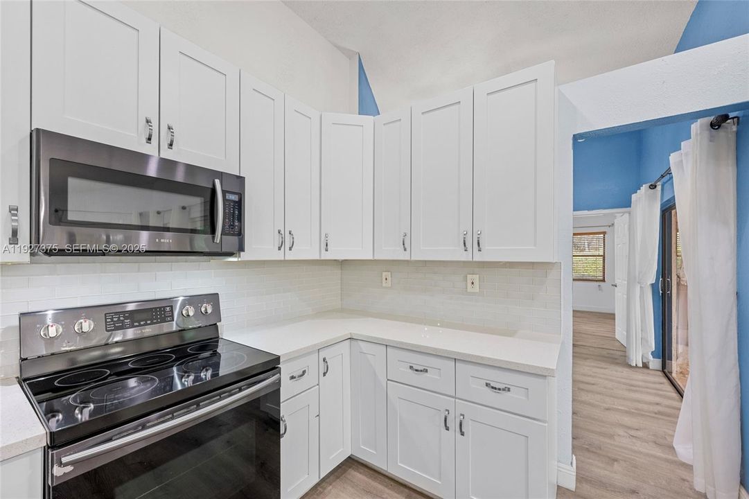 For Sale: $750,000 (4 beds, 3 baths, 2262 Square Feet)