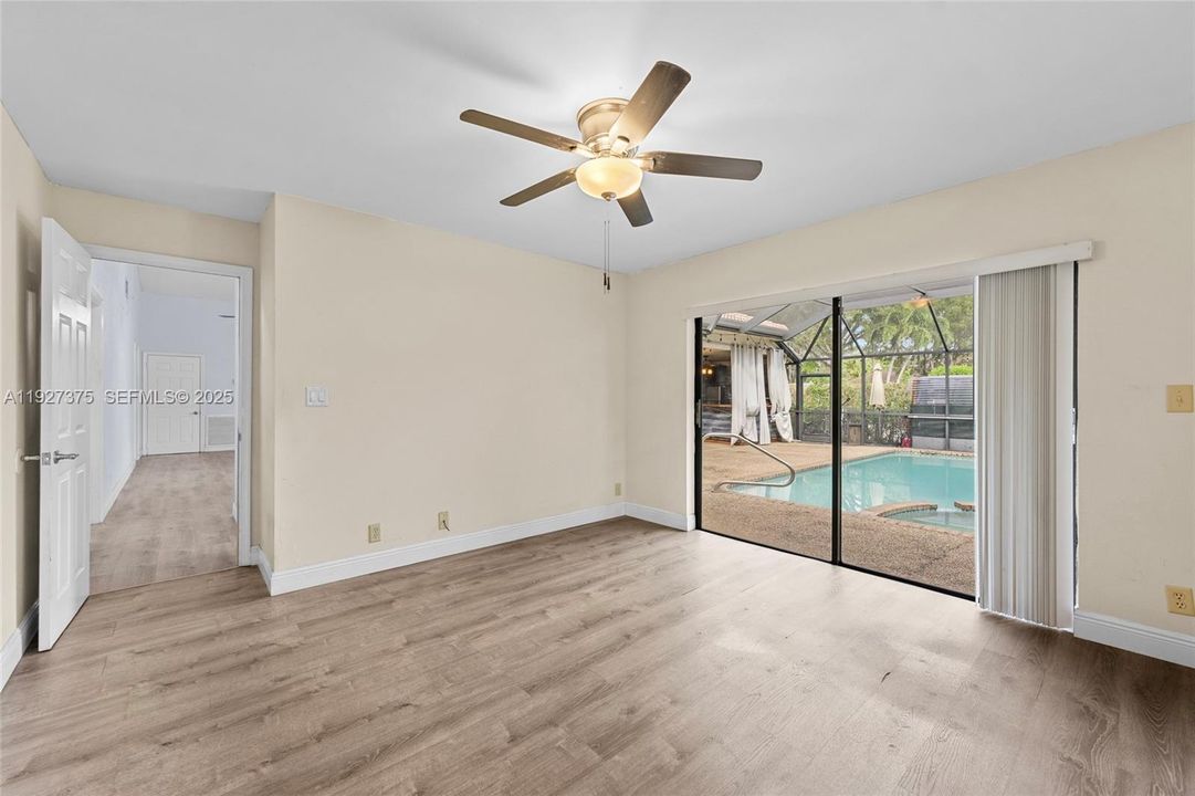 For Sale: $750,000 (4 beds, 3 baths, 2262 Square Feet)