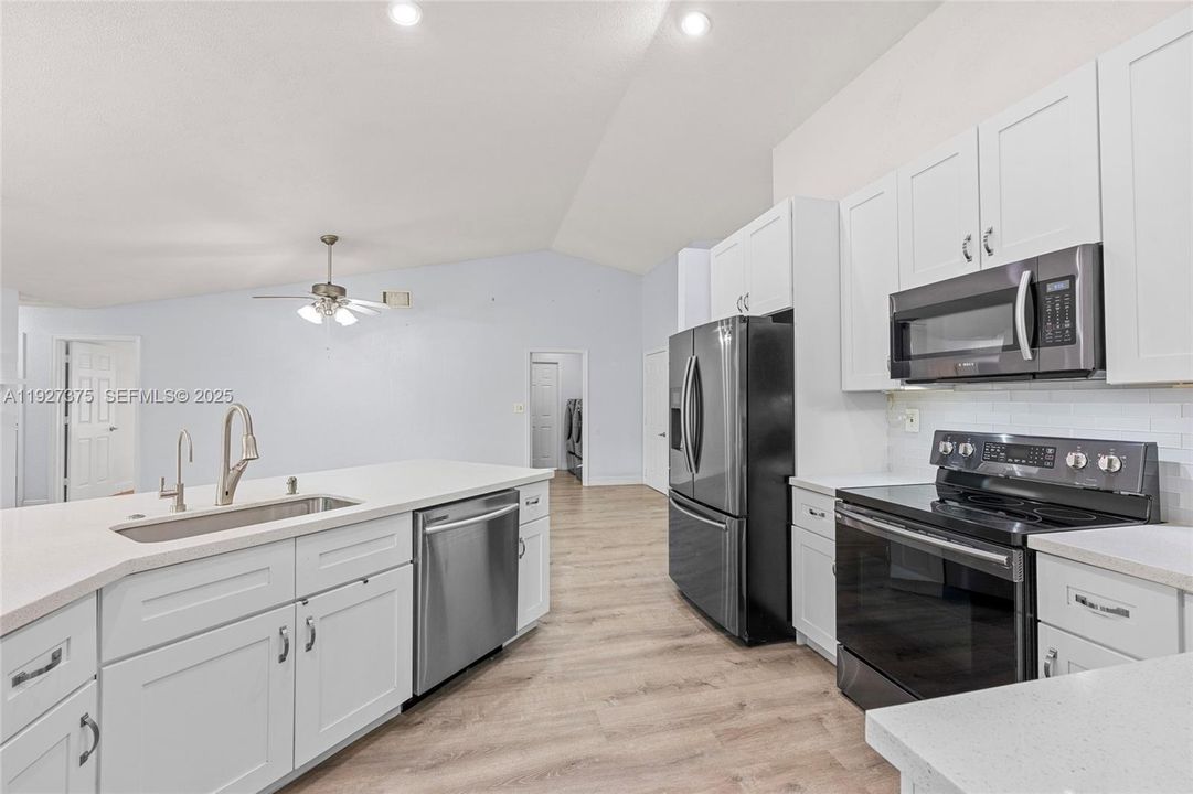 For Sale: $750,000 (4 beds, 3 baths, 2262 Square Feet)