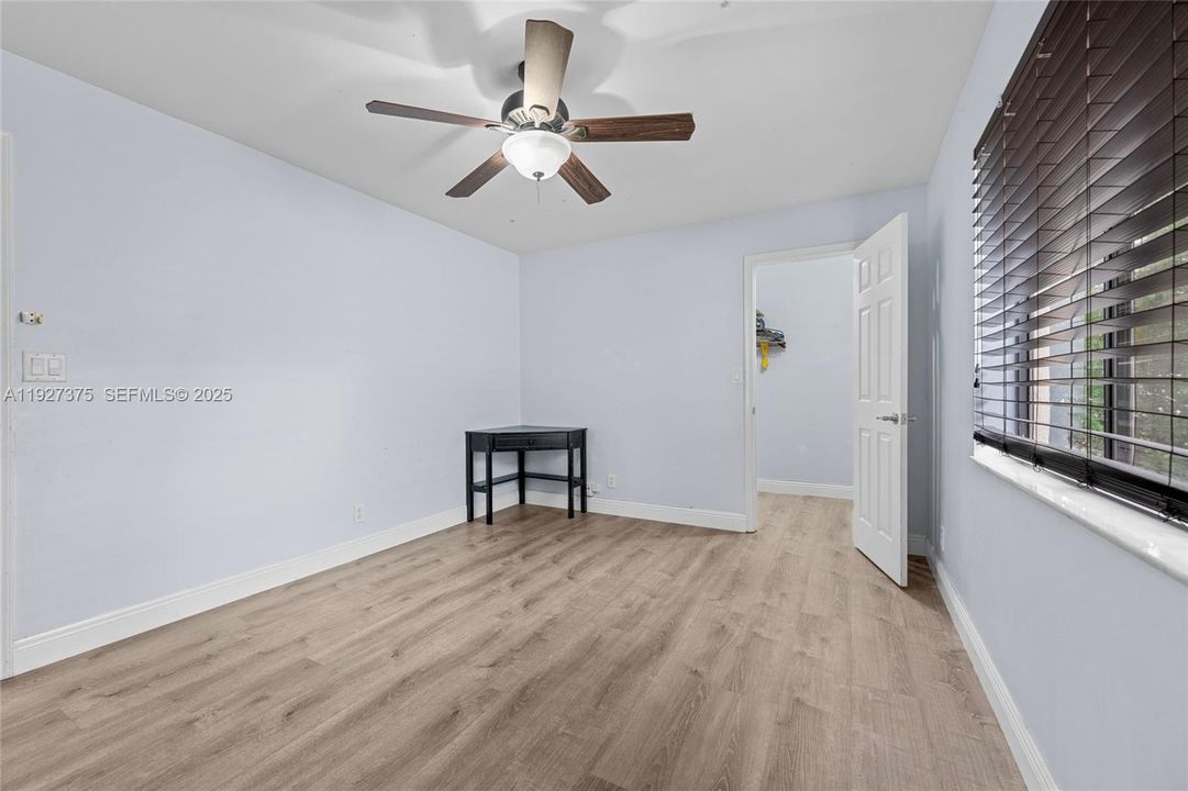 For Sale: $750,000 (4 beds, 3 baths, 2262 Square Feet)