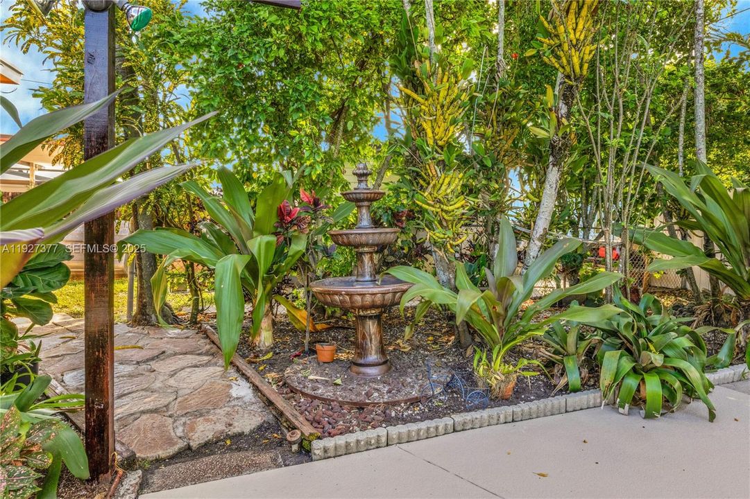 For Sale: $730,000 (3 beds, 2 baths, 2120 Square Feet)